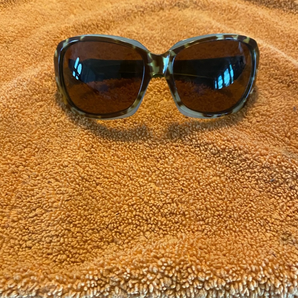Ladies Oakley sunglasses
